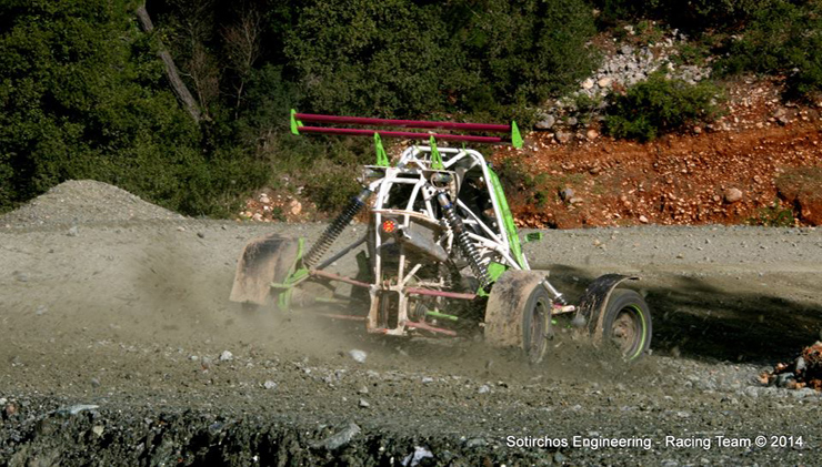 Το buggy της Sotirchos Engineering Racing Team δείχνει να μην... μασάει πουθενά