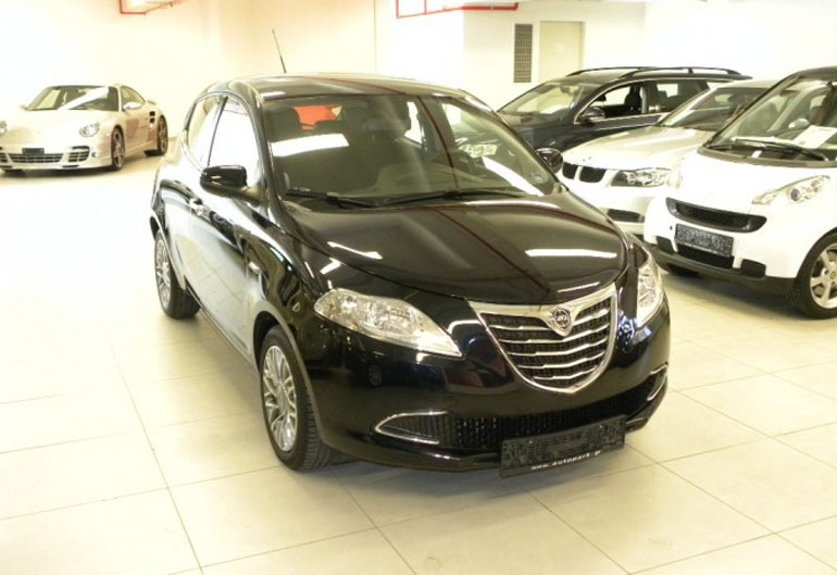 Ένα Lancia Ypsilon του 2011 με τον κινητήρα Twin Air και με 24.000 χιλιόμετρα είναι σαν καινούργιο